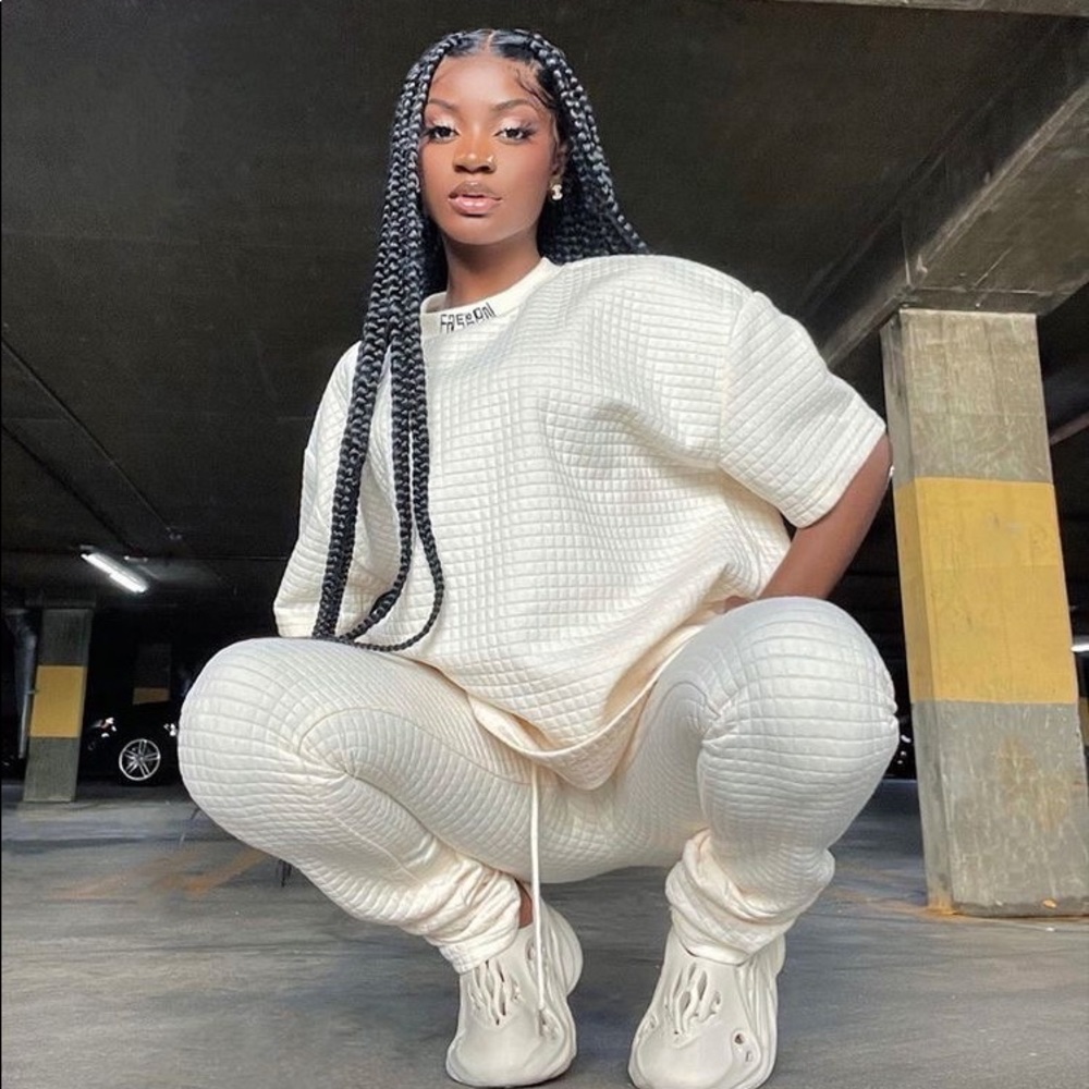 2 Piece Set - image 1